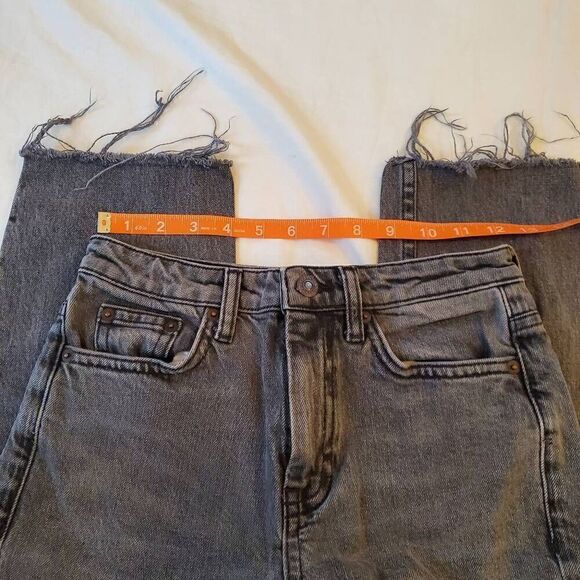 TopShop Gray Straight Leg Distressed Jeans - Size 25 - Picture 7 of 11